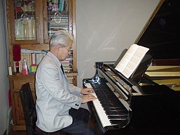 高口さんの演奏風景